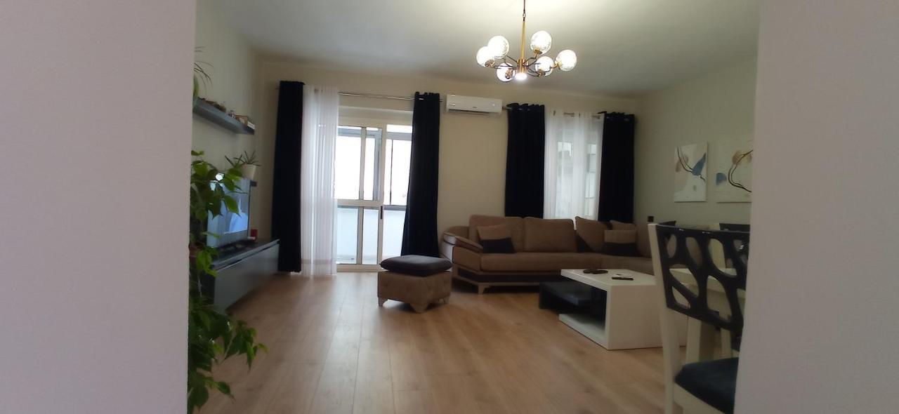 Piazza_Apartments_地拉那 外观 照片