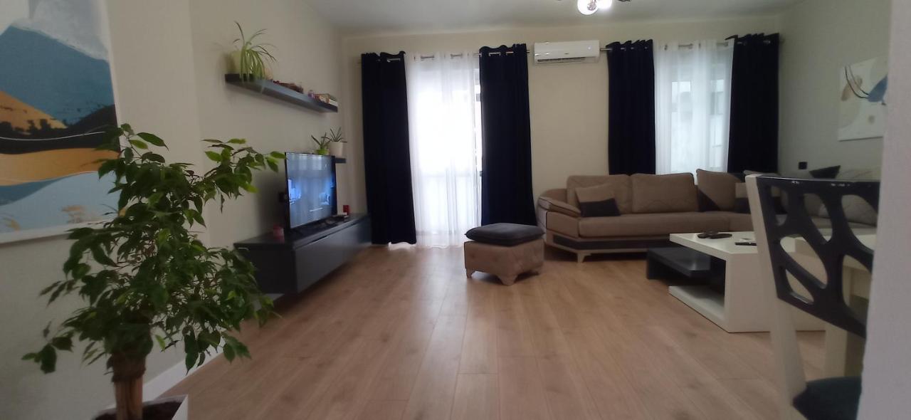 Piazza_Apartments_地拉那 外观 照片